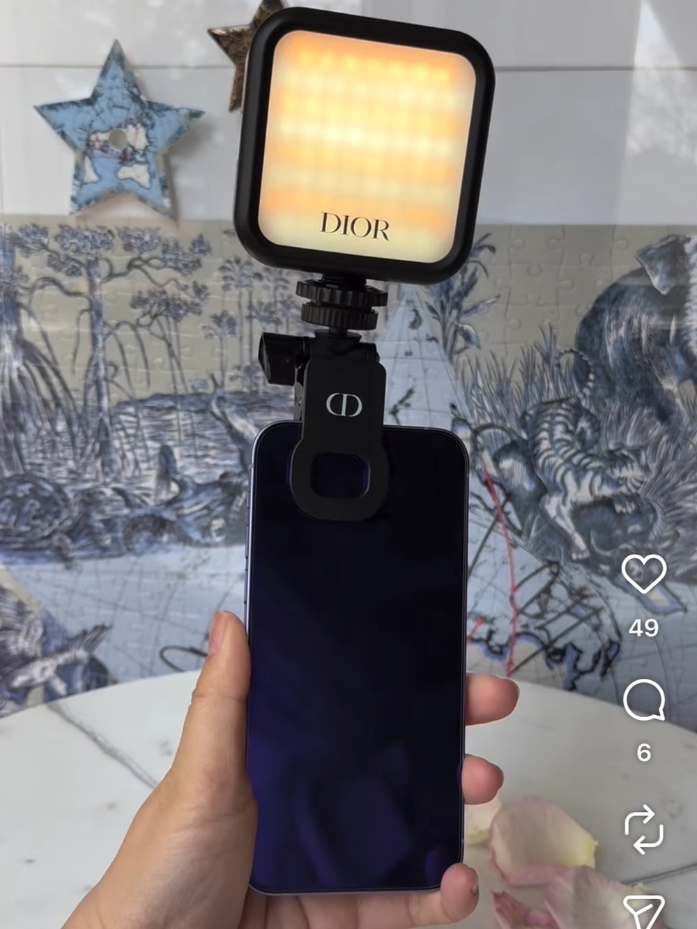 Dior Beauty Selfie Light Phone Accessory (For Photos Videos Lives etc) - Picture 8 of 9
